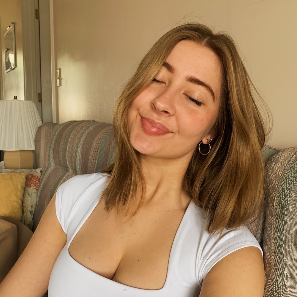 Meet your Posher, Delynn